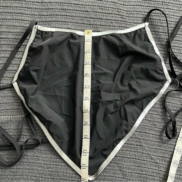 FLAUNT IT TIE BACK HANKER-CHIEF HALTER TOP Black Large - Picture 12 of 14